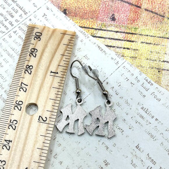 Official New York Yankee Logo Baseball Team Silver Blue Enamel Earrings Pierced - Picture 5 of 10